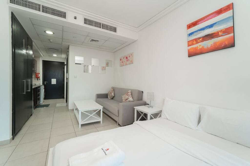 Apartment Stonetree - Fully Furnished With Spacious Balcony