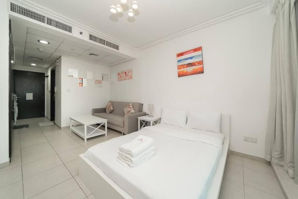Stonetree - Fully Furnished With Spacious Balcony * Dubai
